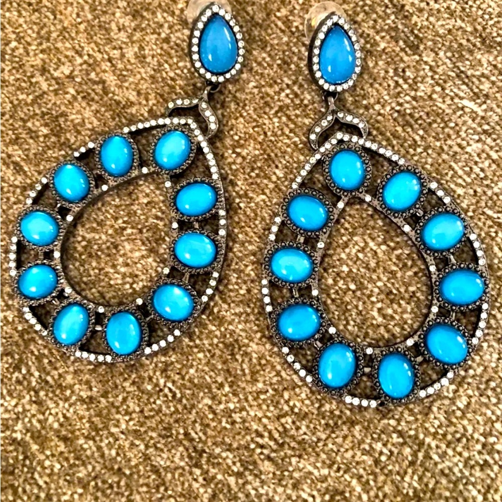Large Stone Tear drop Earrings- NWOT!